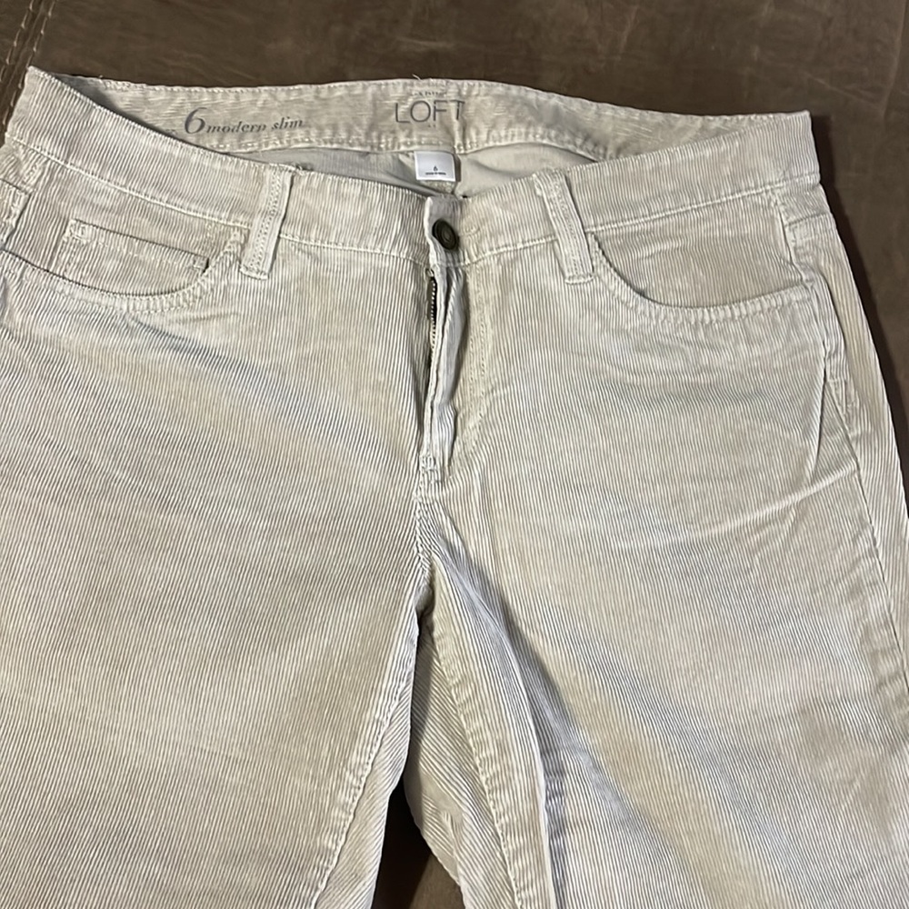 Ann Taylor Loft corduroy pant size 6 - Picture 5 of 7